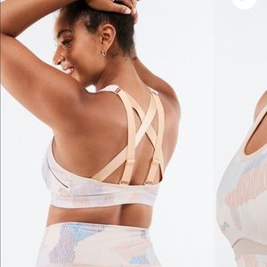 Fabletics Belle High Impact Bra Large